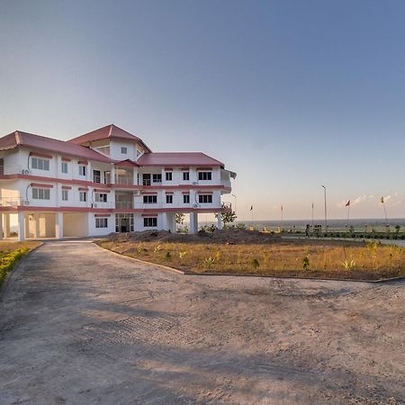 La Vue Resort Kāziranga Екстериор снимка