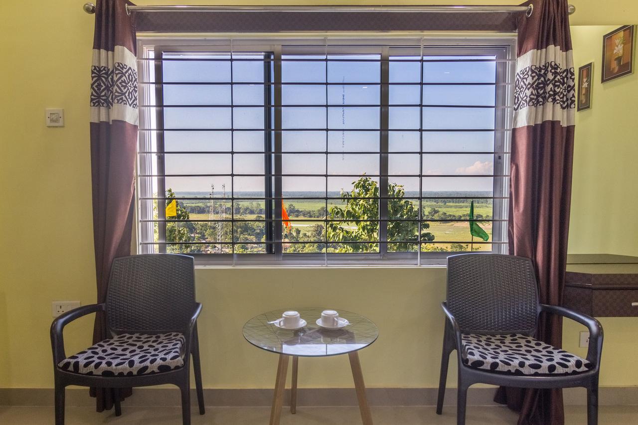 La Vue Resort Kāziranga Екстериор снимка