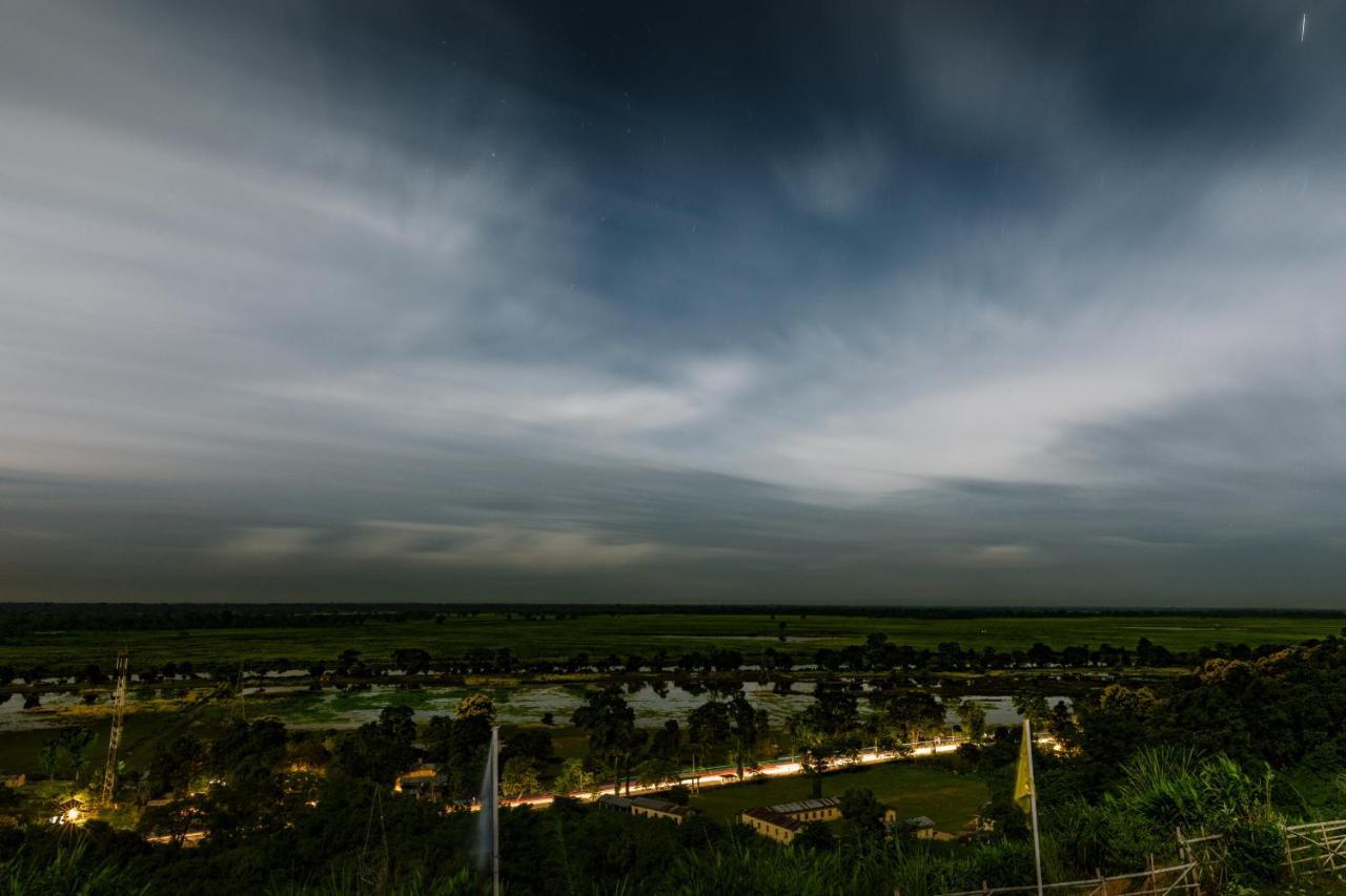 La Vue Resort Kāziranga Екстериор снимка