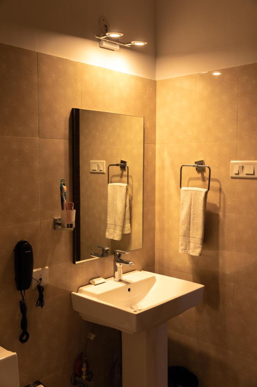La Vue Resort Kāziranga Екстериор снимка